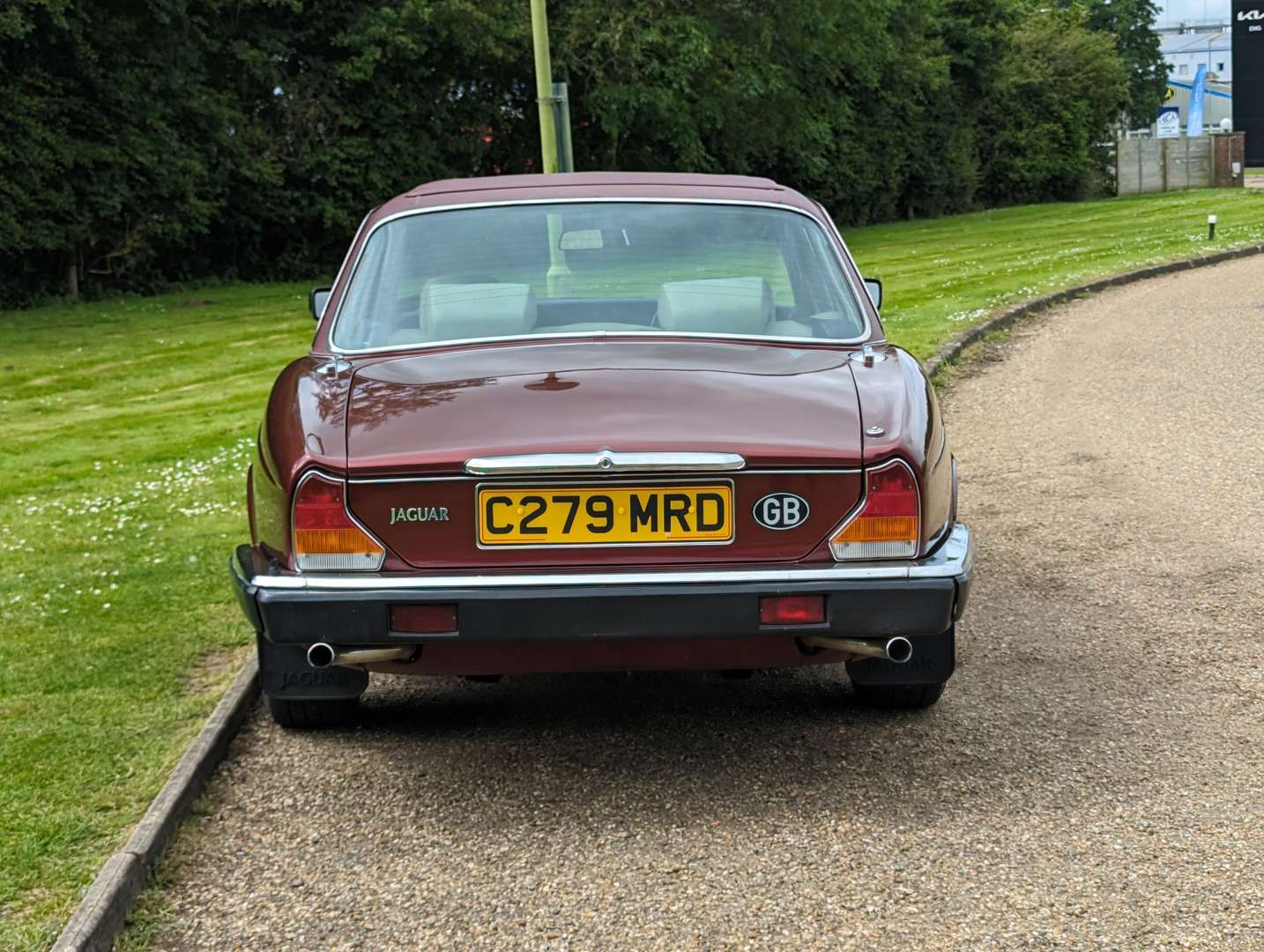 <p>1986 JAGUAR XJ6 3.4 AUTO SIII</p>