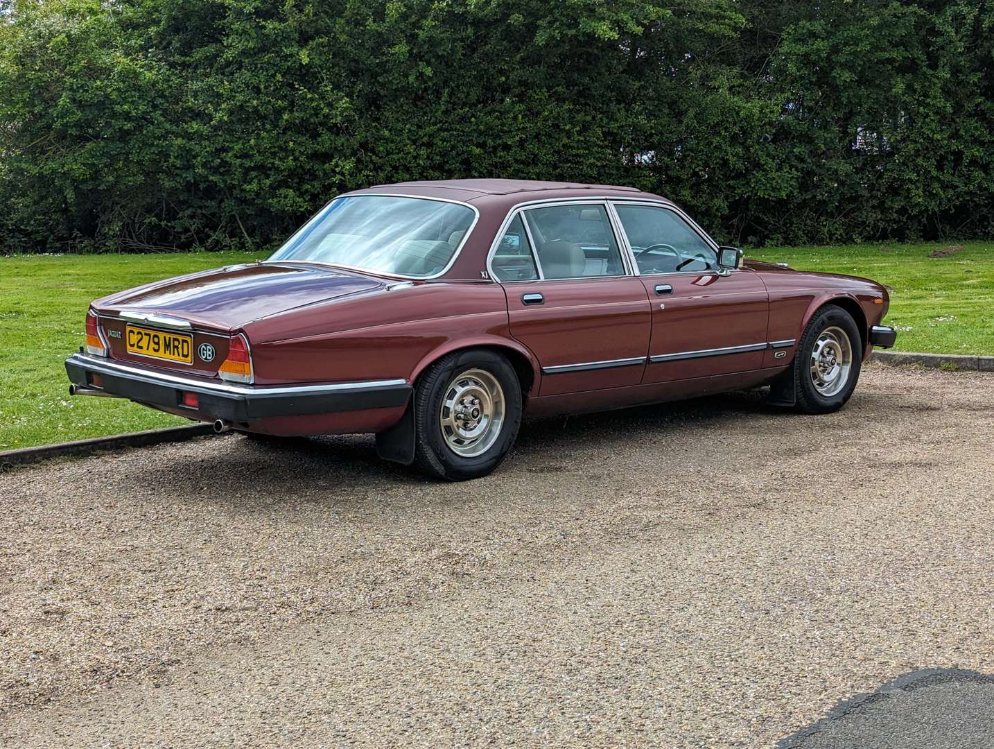 <p>1986 JAGUAR XJ6 3.4 AUTO SIII</p>