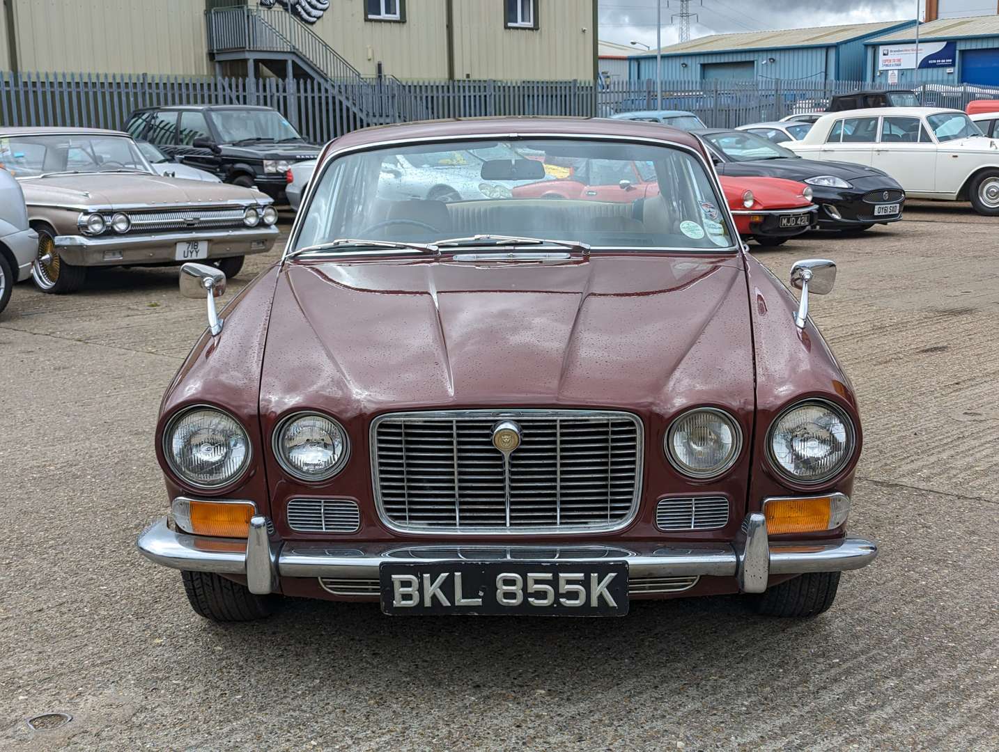 <p>1971 JAGUAR XJ6 4.2 L AUTO</p>