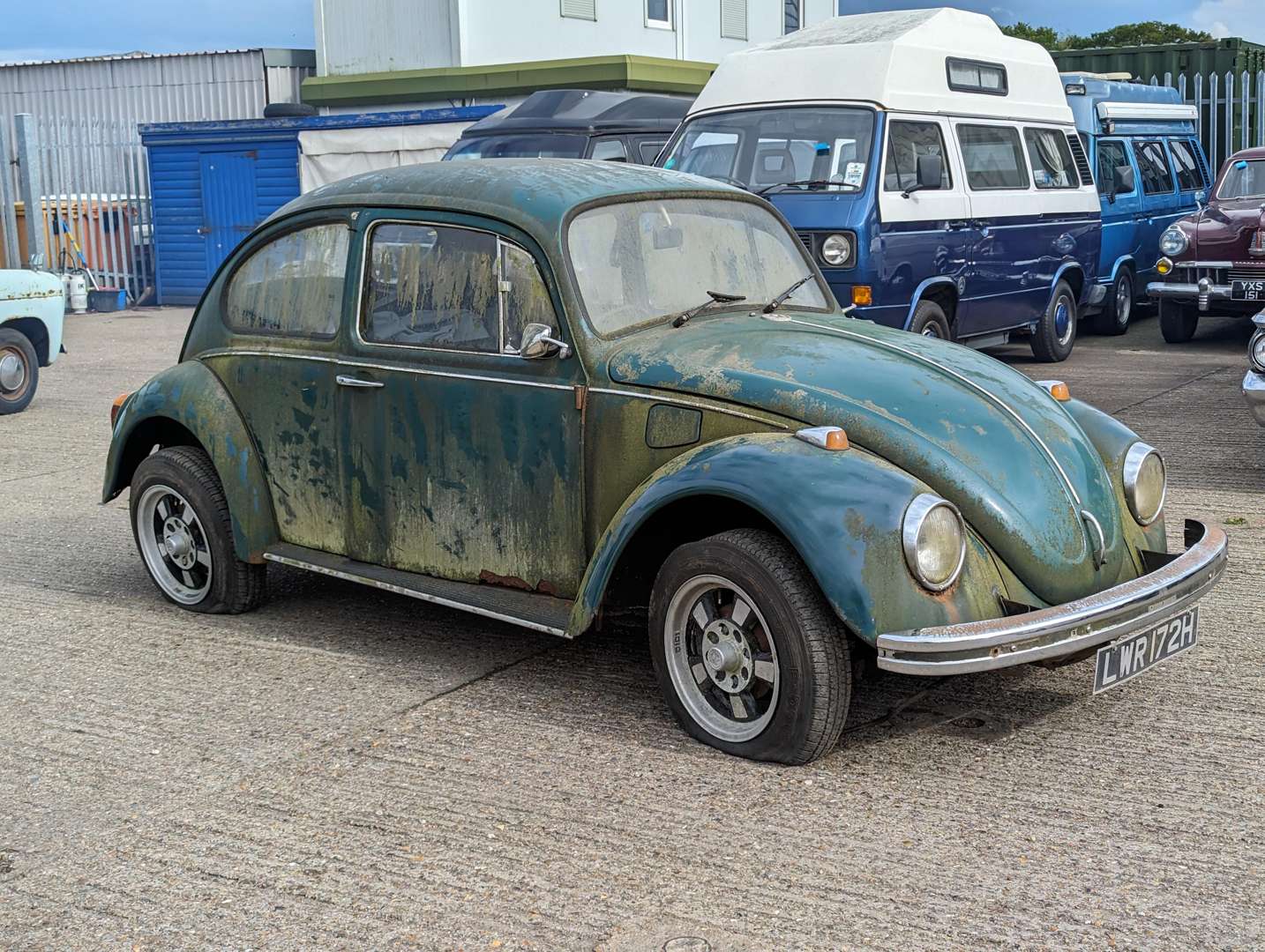 <p>1970 VW BEETLE 1300</p>