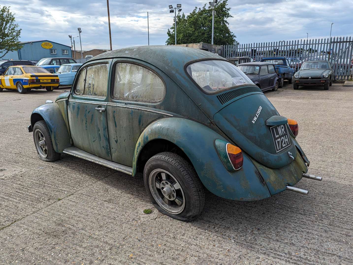 <p>1970 VW BEETLE 1300</p>