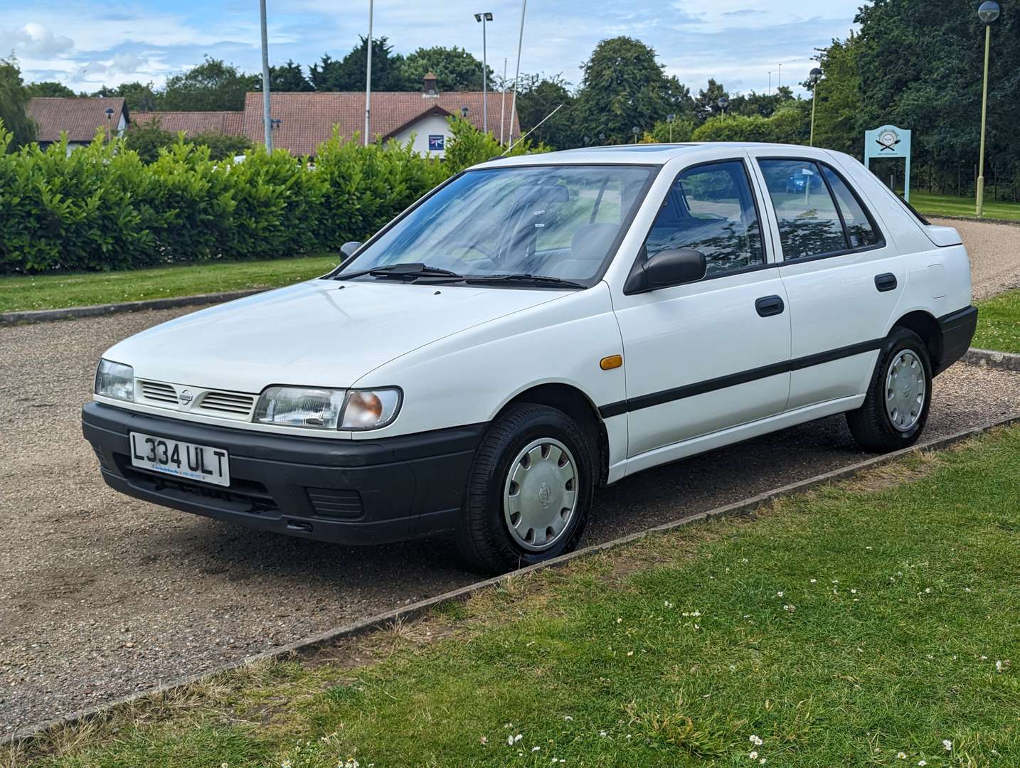 <p>1993 NISSAN SUNNY 1.6 LX</p>