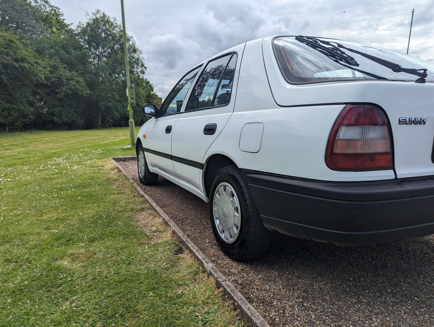 <p>1993 NISSAN SUNNY 1.6 LX</p>