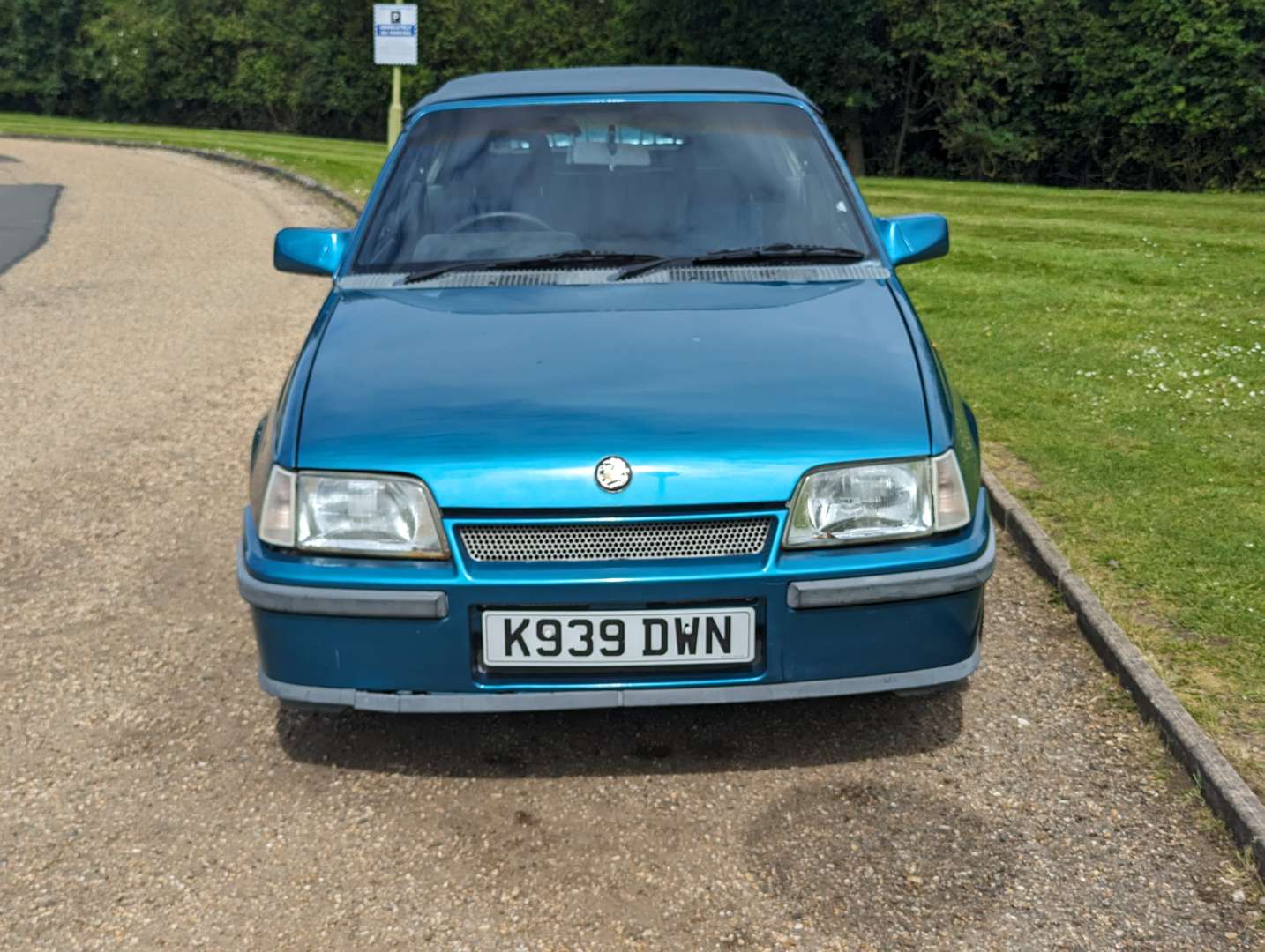 <p>1993 VAUXHALL ASTRA 2.0 EXCLUSIVE CONVERTIBLE</p>