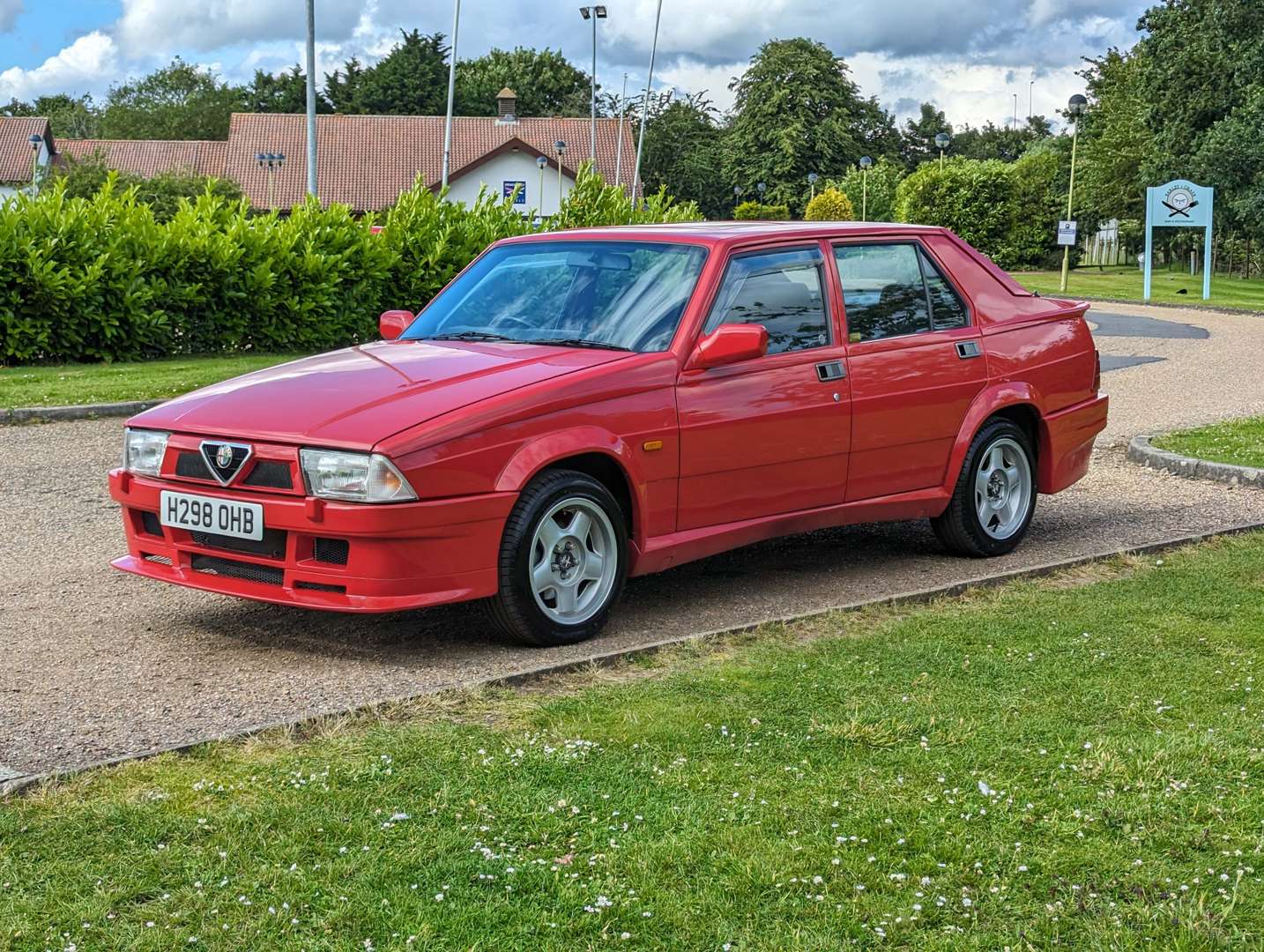 <p>1991 ALFA ROMEO 75 CLOVERLEAF</p>