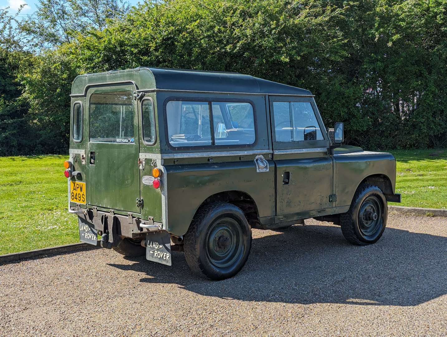 <p>1978 LAND ROVER 88" SII</p>