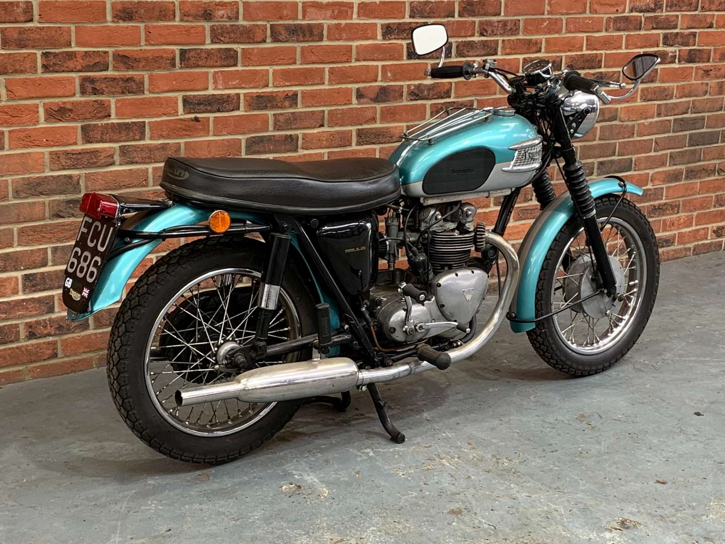 <p>1961 TRIUMPH 3TA 350CC</p>