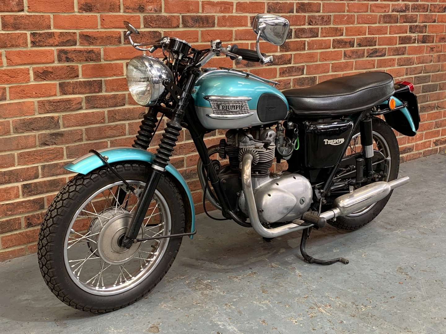 <p>1961 TRIUMPH 3TA 350CC</p>