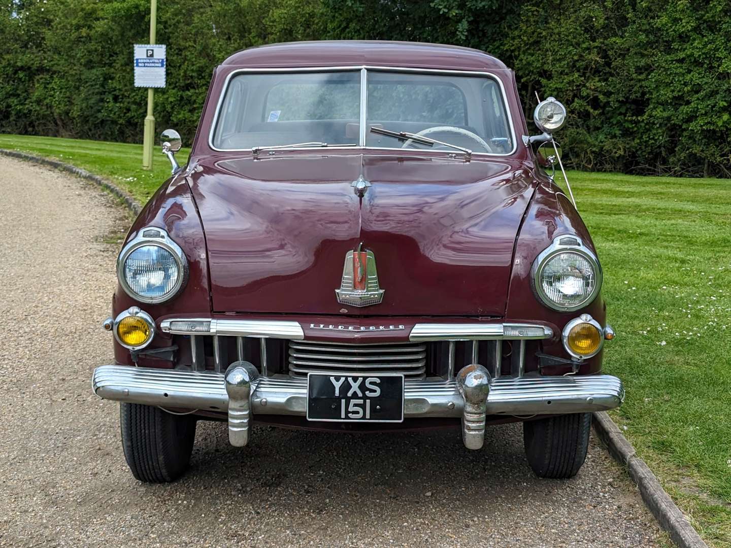 <p>1947 STUDEBAKER CHAMPION LHD</p>