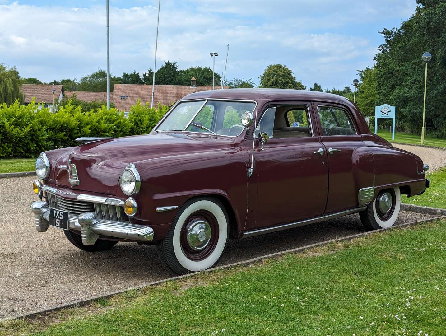 <p>1947 STUDEBAKER CHAMPION LHD</p>