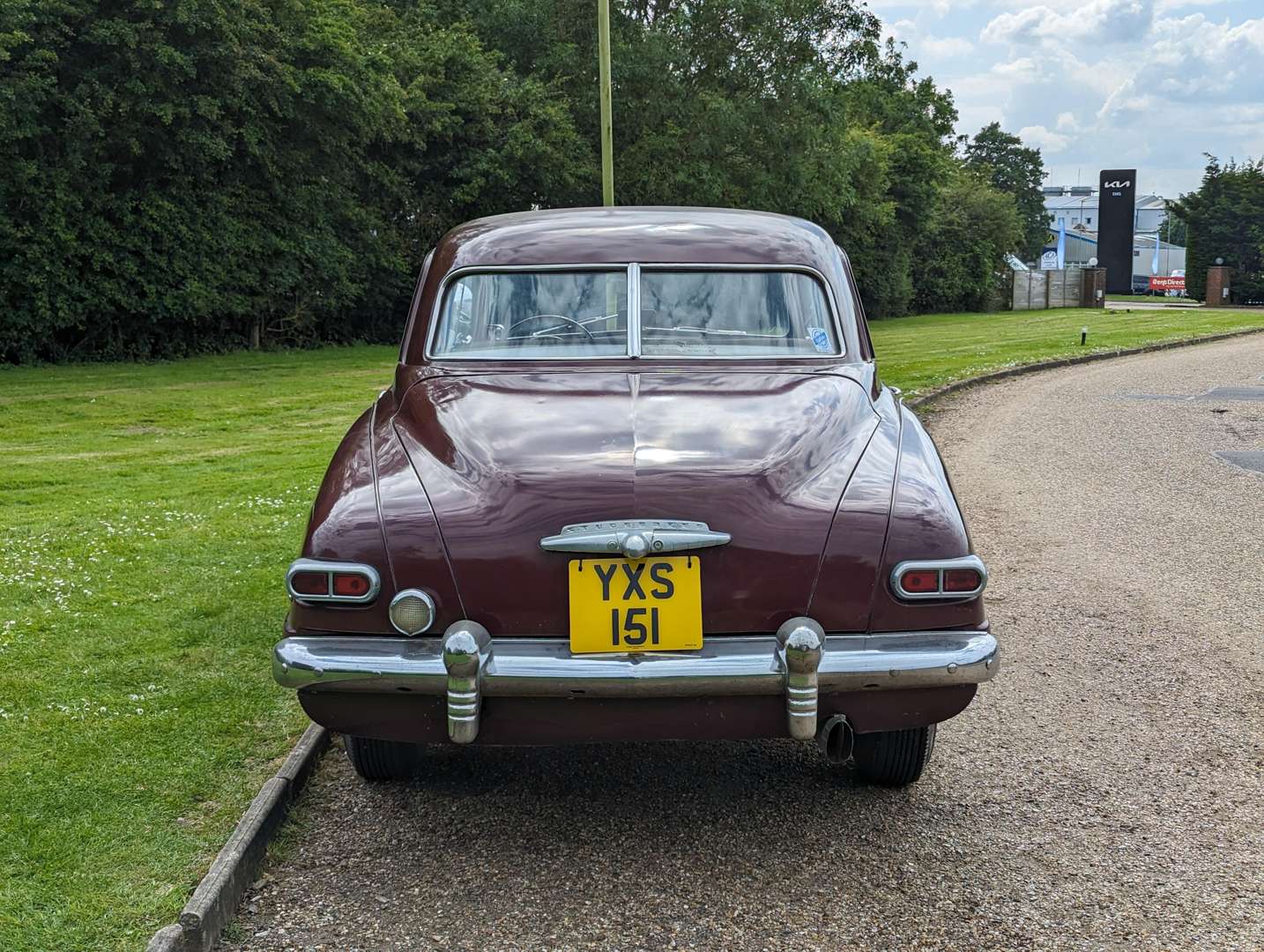 <p>1947 STUDEBAKER CHAMPION LHD</p>