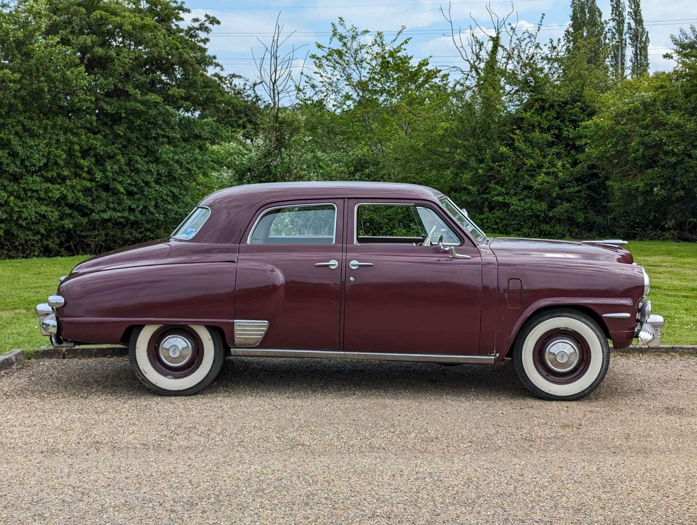 <p>1947 STUDEBAKER CHAMPION LHD</p>