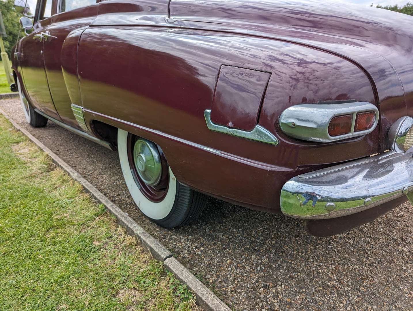 <p>1947 STUDEBAKER CHAMPION LHD</p>