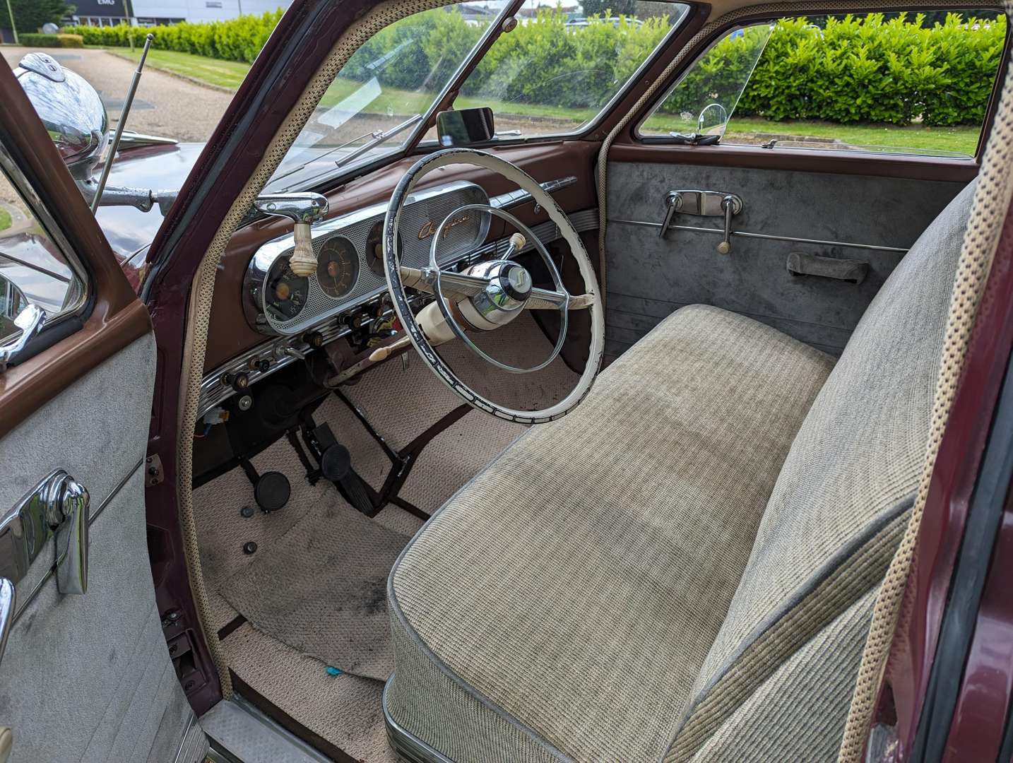 <p>1947 STUDEBAKER CHAMPION LHD</p>