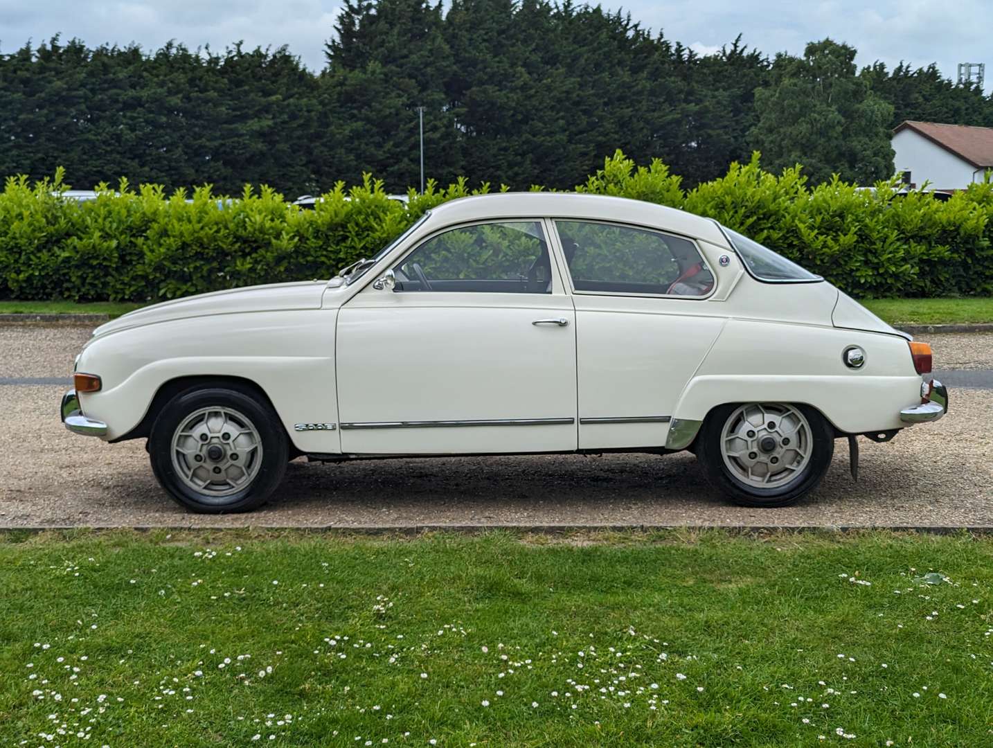 <p>1971 SAAB 96</p>