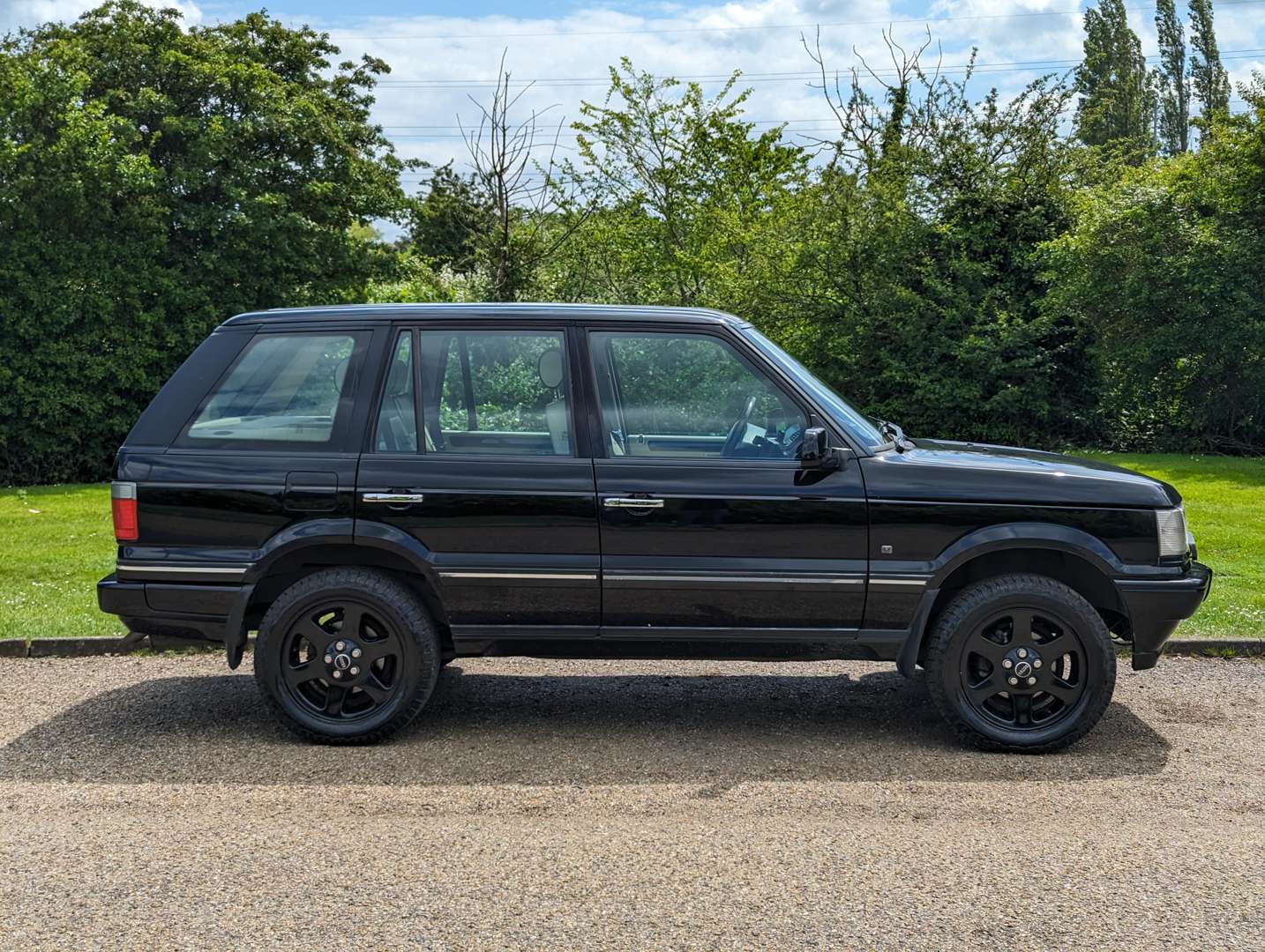 <p>2002 RANGE ROVER VOGUE 4.6SE AUTO</p>