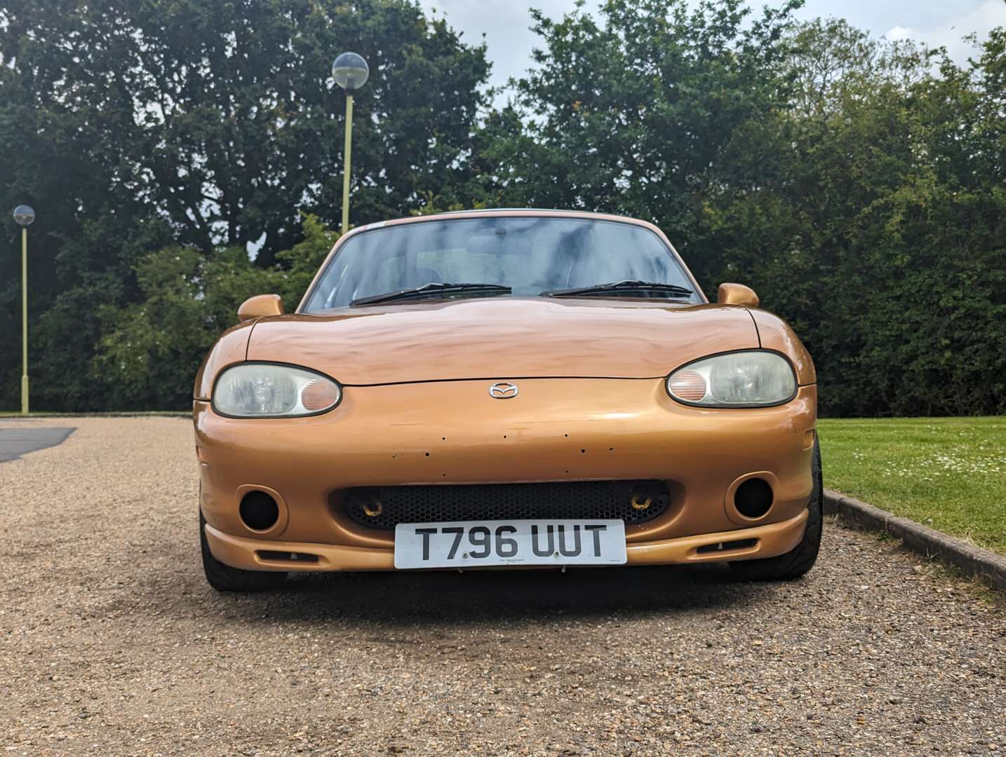 <p>1999 MAZDA MX-5</p>