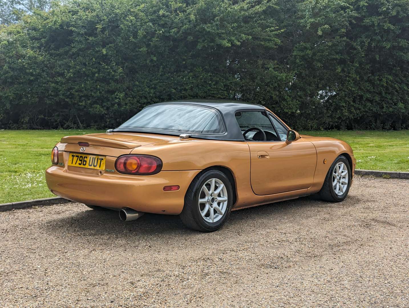 <p>1999 MAZDA MX-5</p>