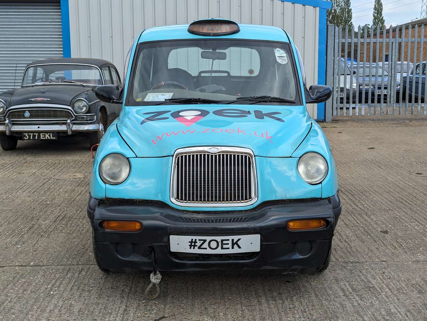 <p>2002 LONDON TAXIS INT TXII BRONZE AMPHIBIOUS&nbsp;</p>