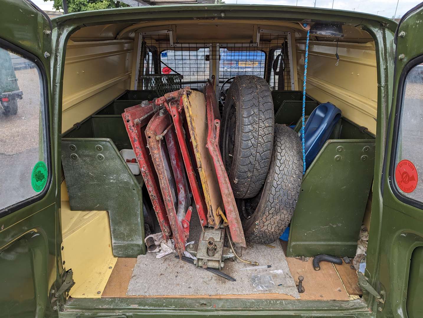 <p>1966 FORD ANGLIA VAN</p>