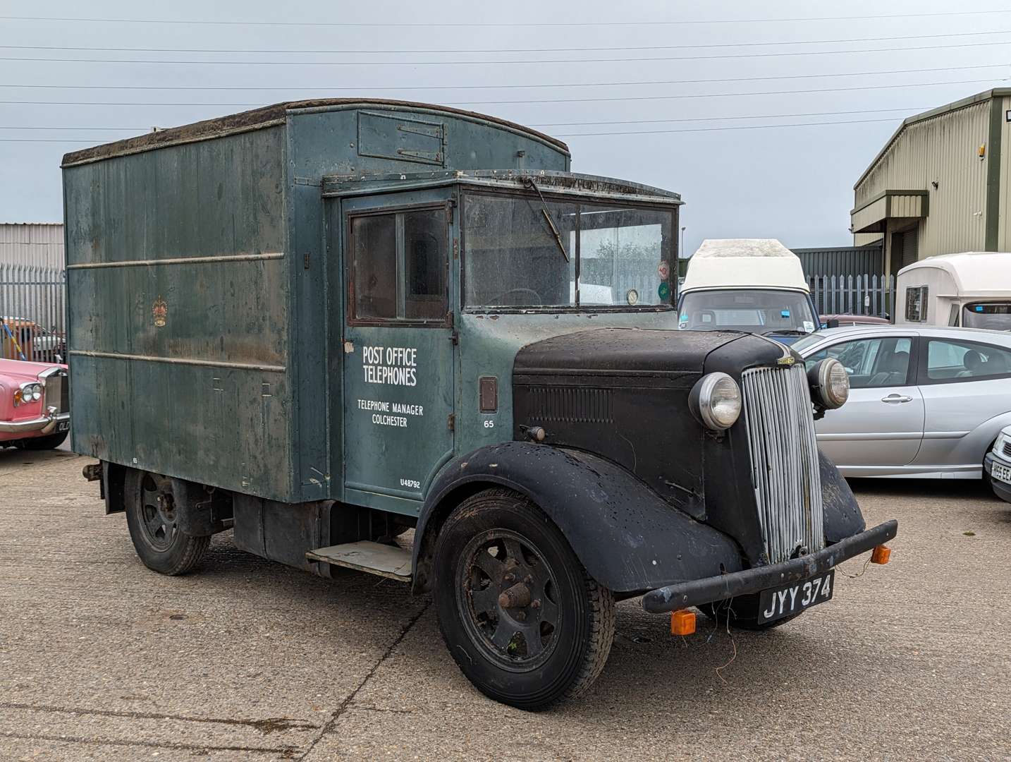 <p>1947 MORRIS COMMERCIAL LC3</p>