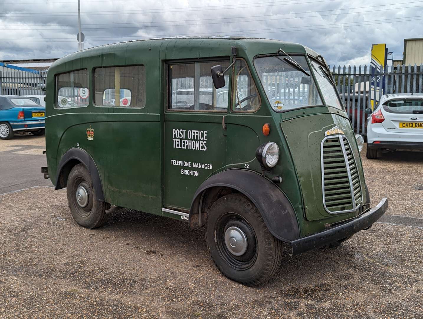 <p>1961 MORRIS JB VAN&nbsp;</p>