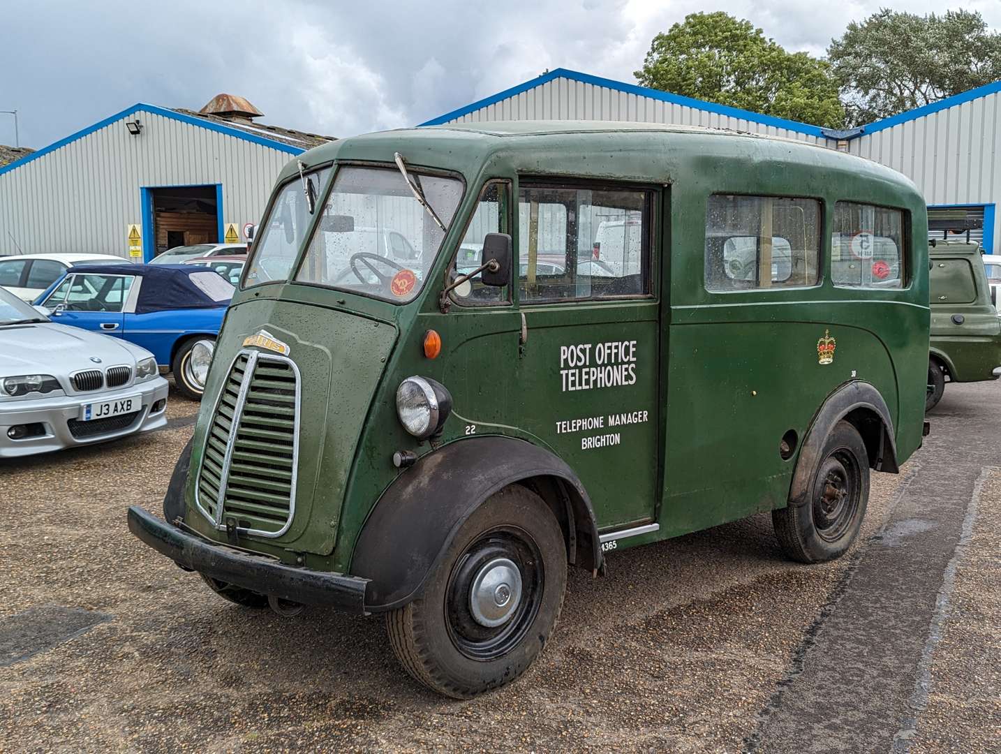 <p>1961 MORRIS JB VAN&nbsp;</p>