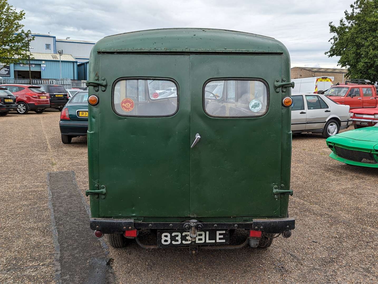 <p>1961 MORRIS JB VAN&nbsp;</p>