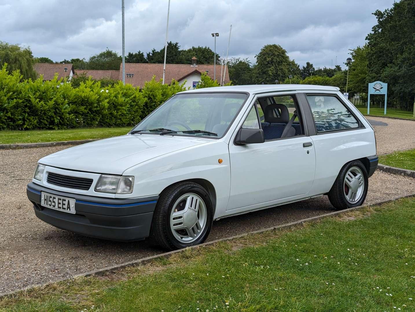 <p>1991 VAUXHALL NOVA SR</p>