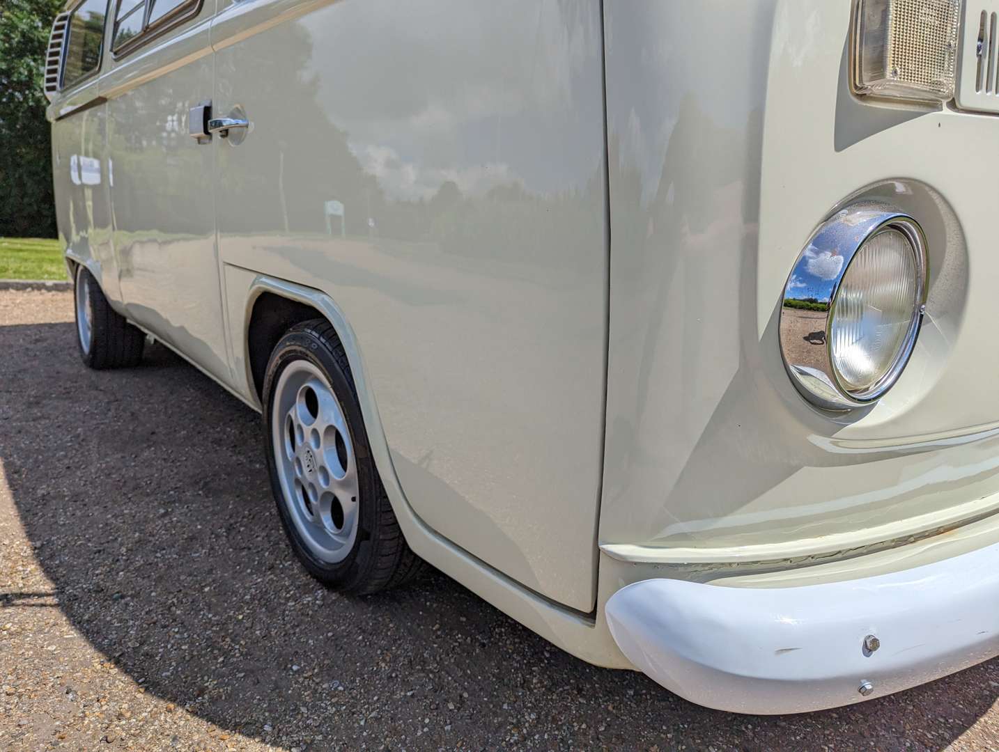 <p>1976 VW T2 BAY WINDOW&nbsp;</p>