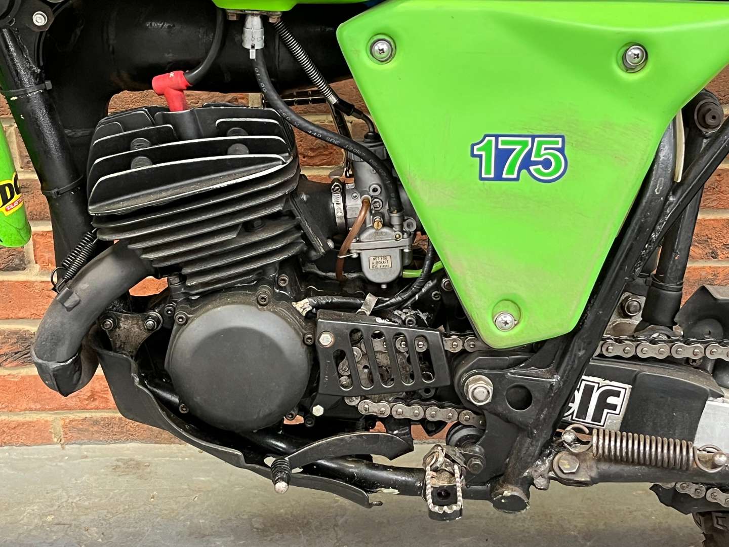 <p>1981 KAWASAKI KDX 175</p>