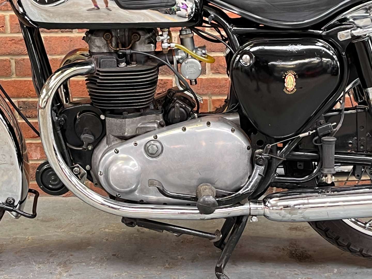 <p>1957 BSA A10 GOLDEN FLASH 650CC&nbsp;</p>