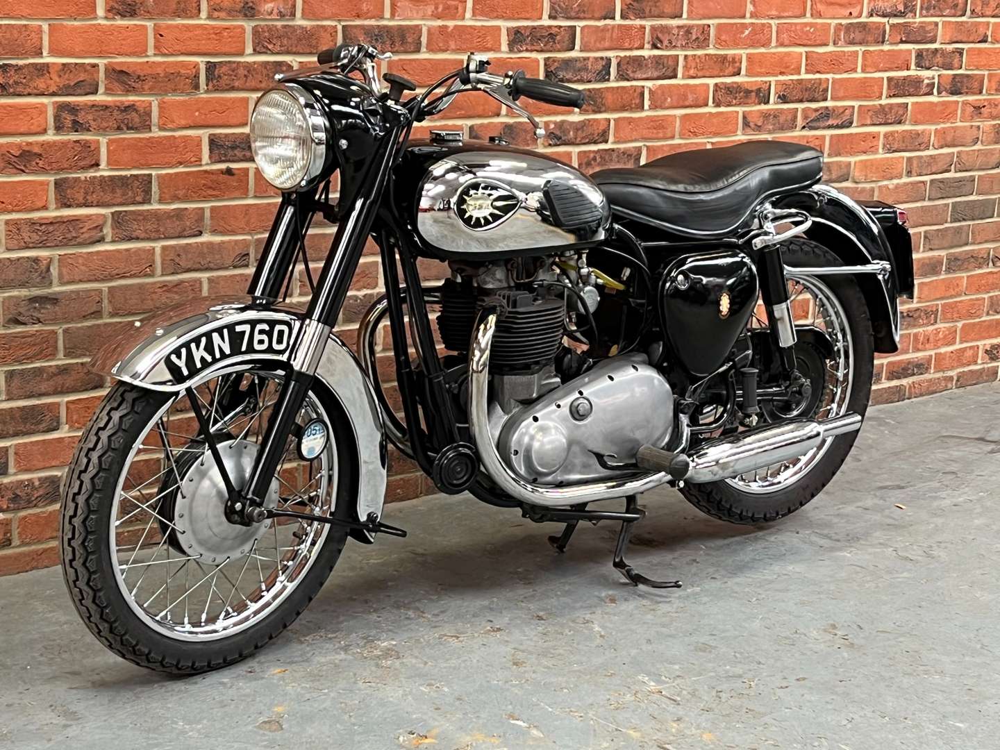 <p>1957 BSA A10 GOLDEN FLASH 650CC&nbsp;</p>