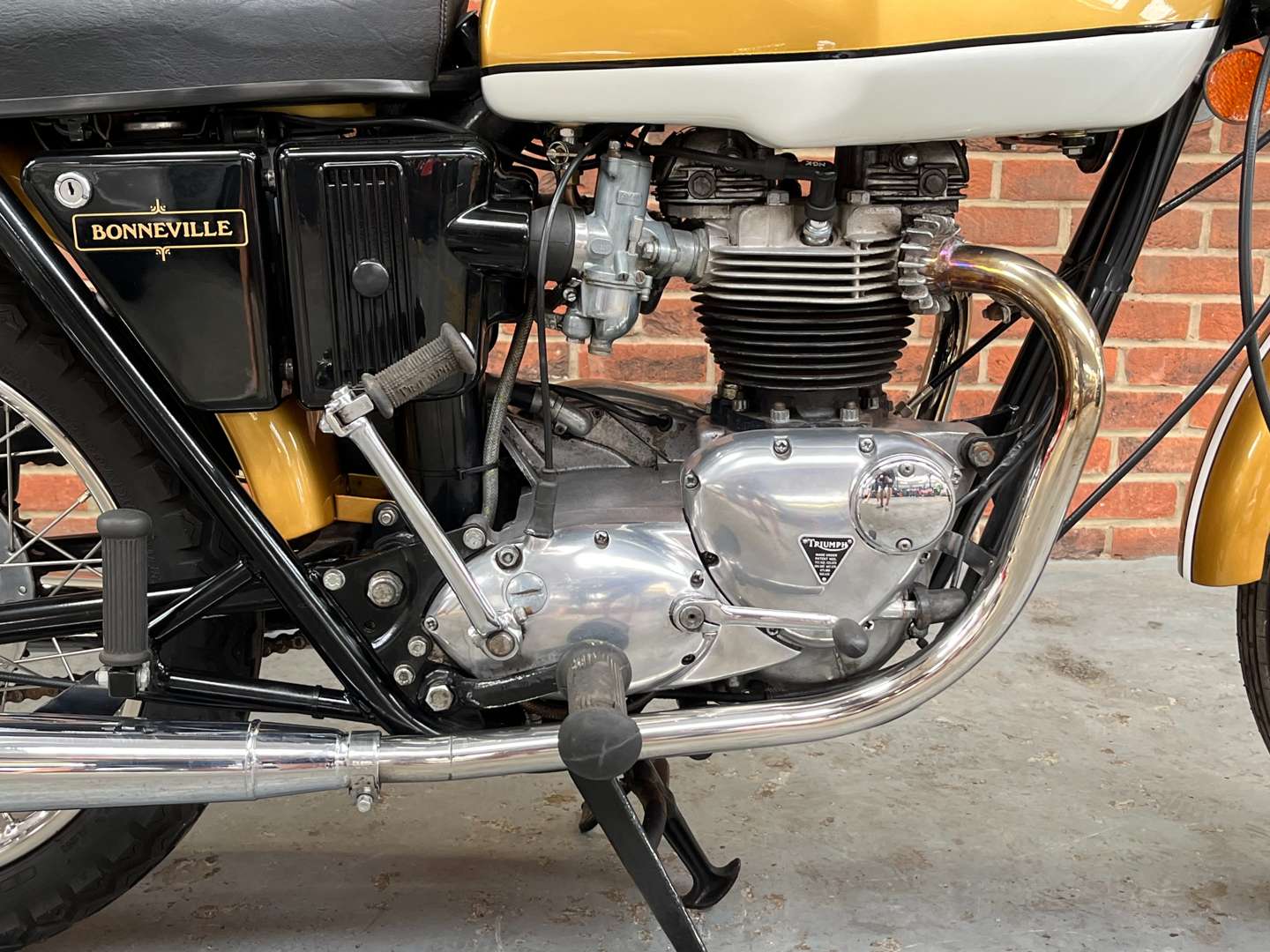 <p>1973 TRIUMPH T120 BONNEVILLE 650CC</p>