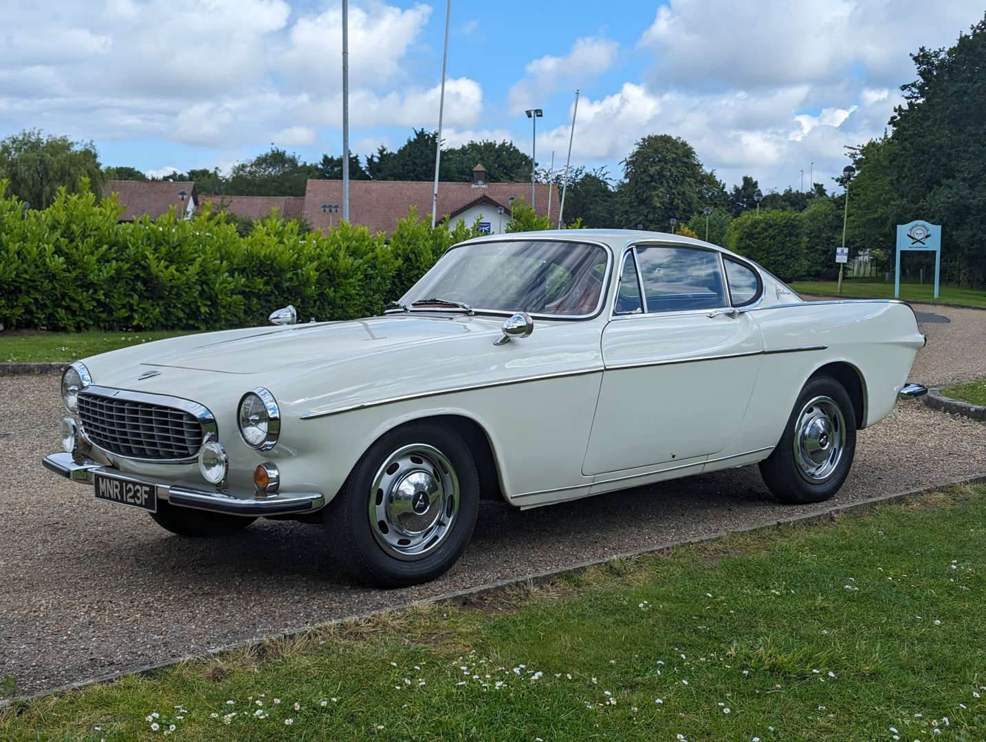 <p>1967 VOLVO P1800 S&nbsp;</p>