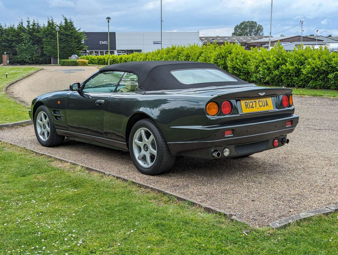 <p>1998 ASTON MARTIN V8 VOLANTE LWB</p>