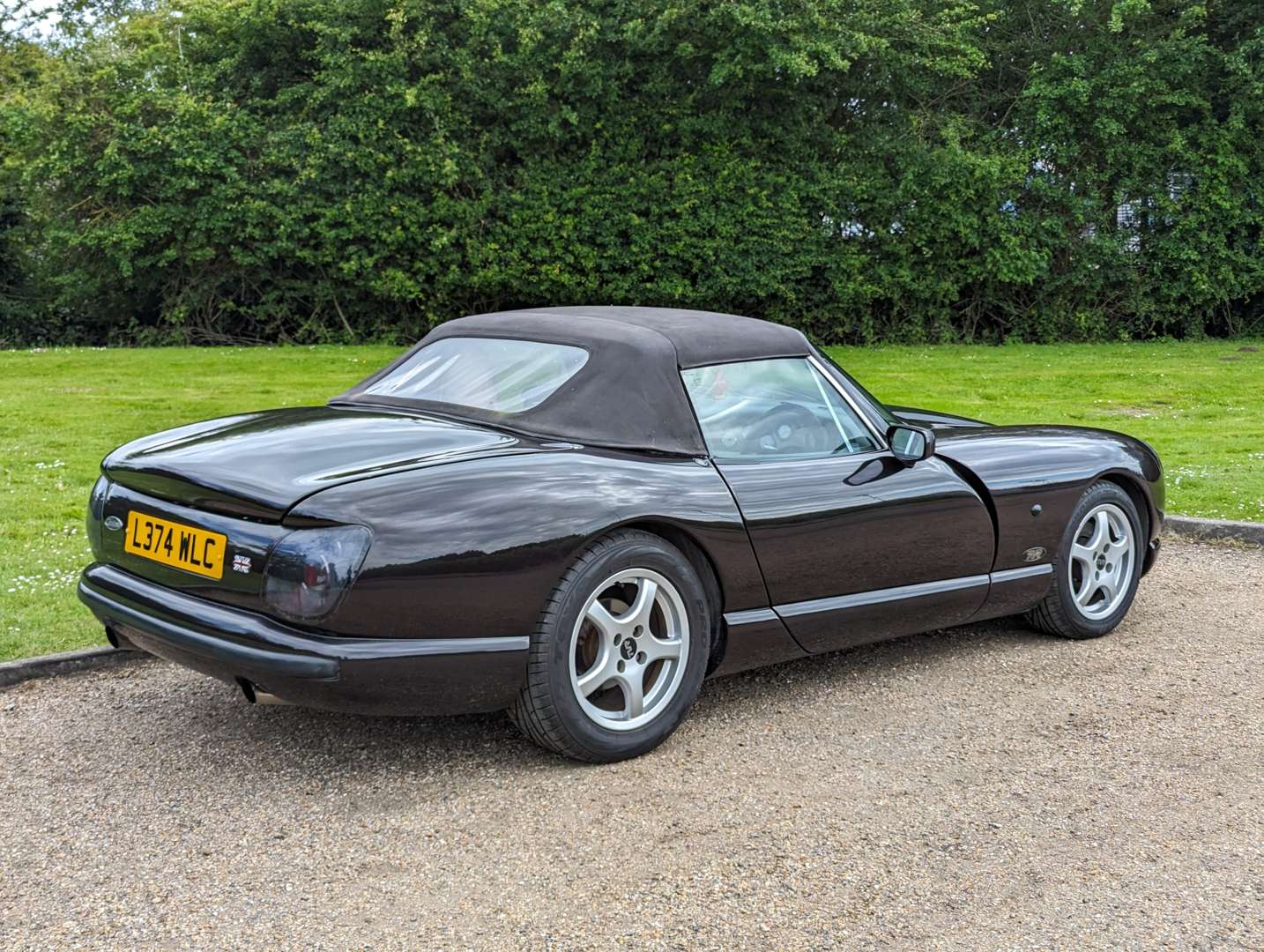 <p>1994 TVR CHIMAERA 4.0&nbsp;</p>