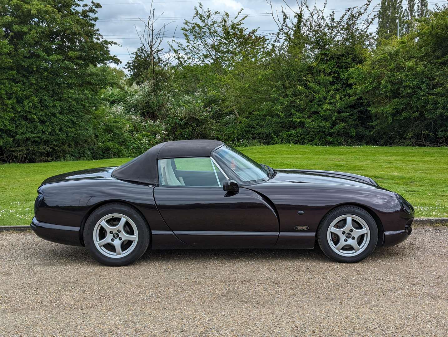 <p>1994 TVR CHIMAERA 4.0&nbsp;</p>