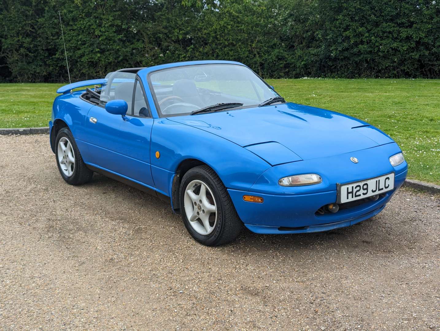 <p>1991 MAZDA MX-5</p>