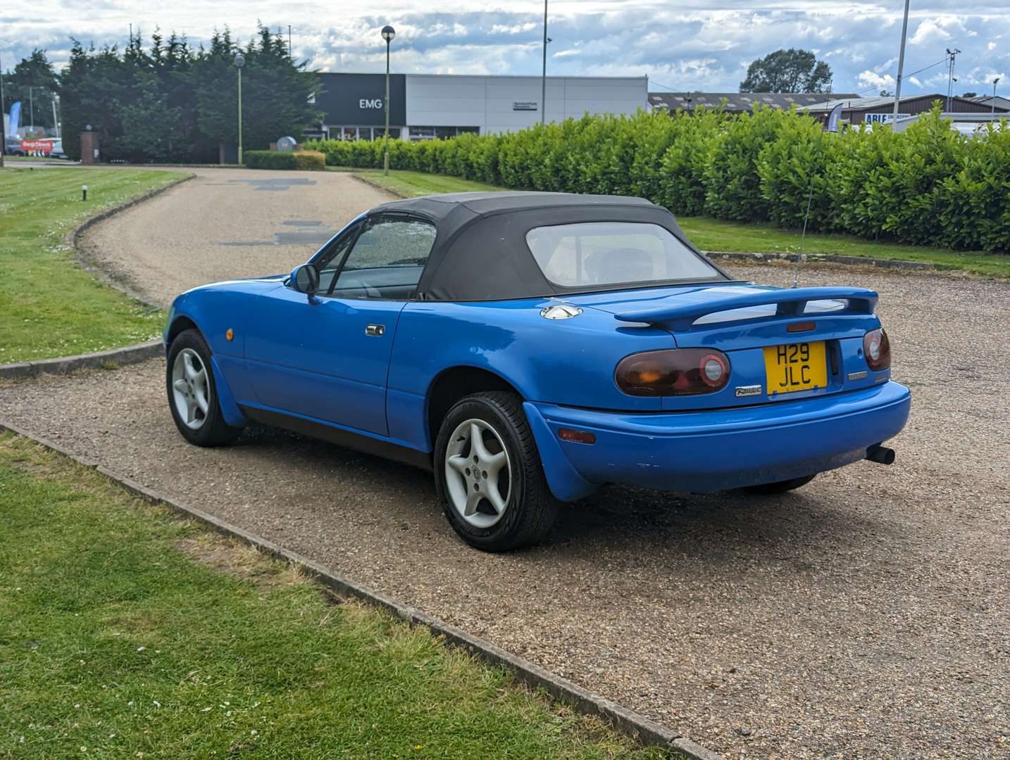 <p>1991 MAZDA MX-5</p>