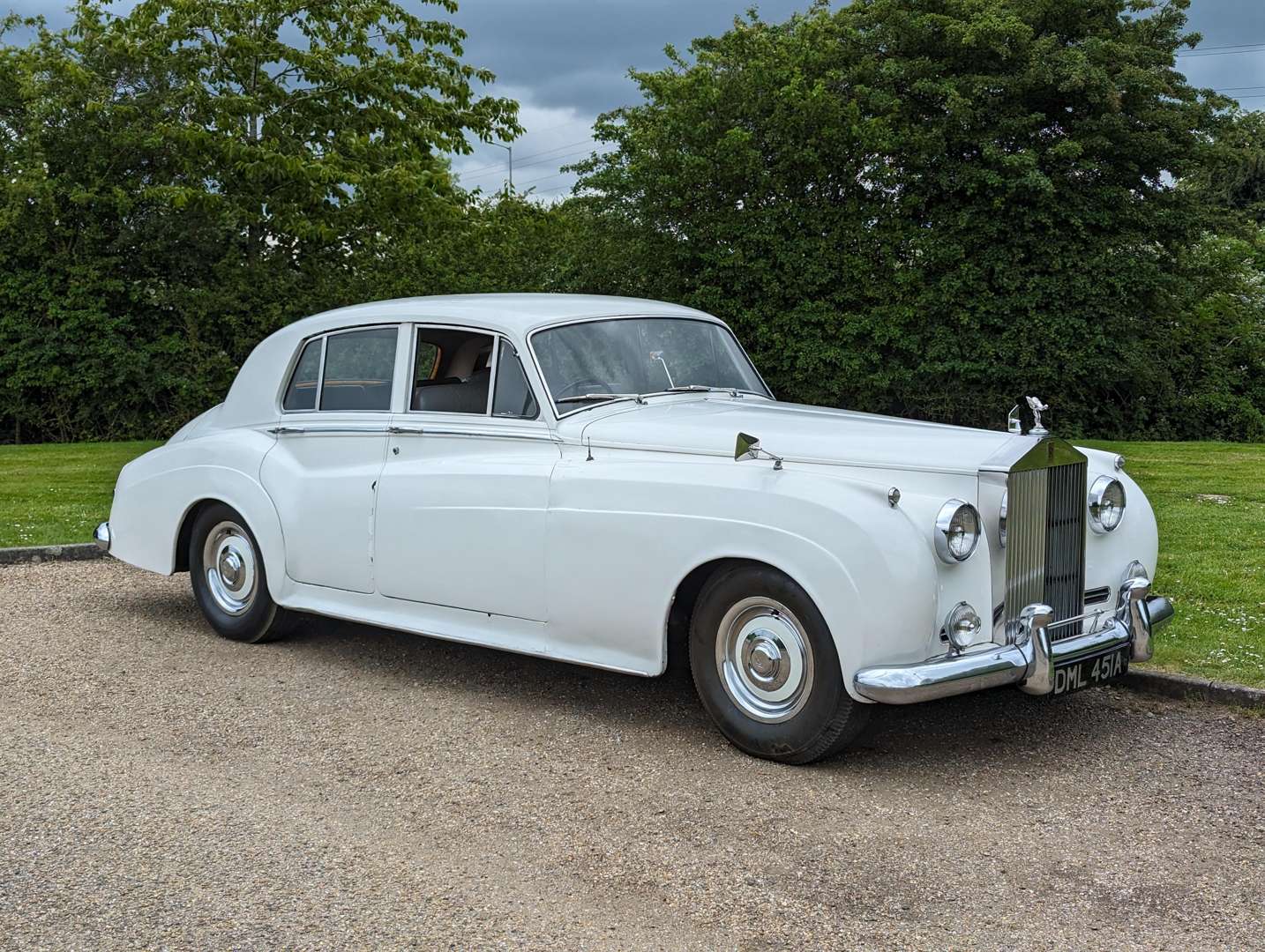 <p>1956 ROLLS ROYCE SILVER CLOUD&nbsp;</p>