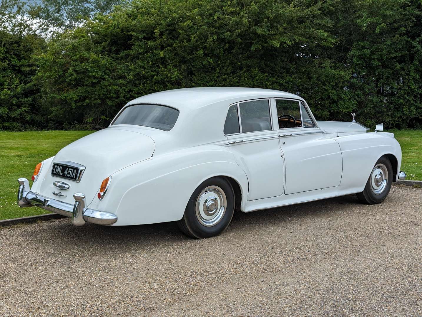 <p>1956 ROLLS ROYCE SILVER CLOUD&nbsp;</p>