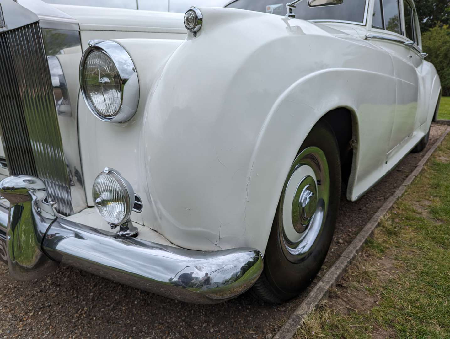 <p>1956 ROLLS ROYCE SILVER CLOUD&nbsp;</p>