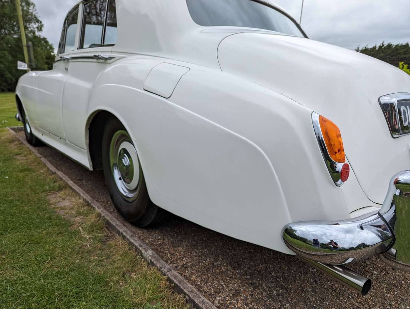 <p>1956 ROLLS ROYCE SILVER CLOUD&nbsp;</p>