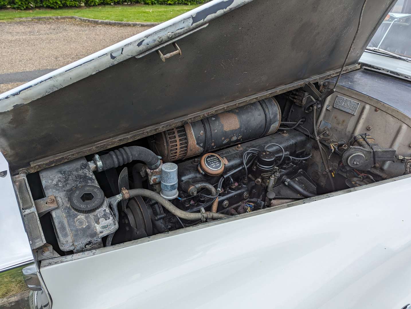 <p>1956 ROLLS ROYCE SILVER CLOUD&nbsp;</p>