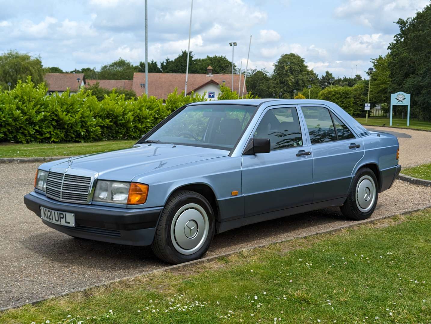 <p>1992 MERCEDES 190E 1.8 AUTO</p>