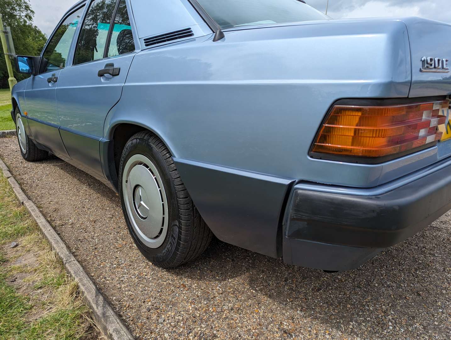 <p>1992 MERCEDES 190E 1.8 AUTO</p>