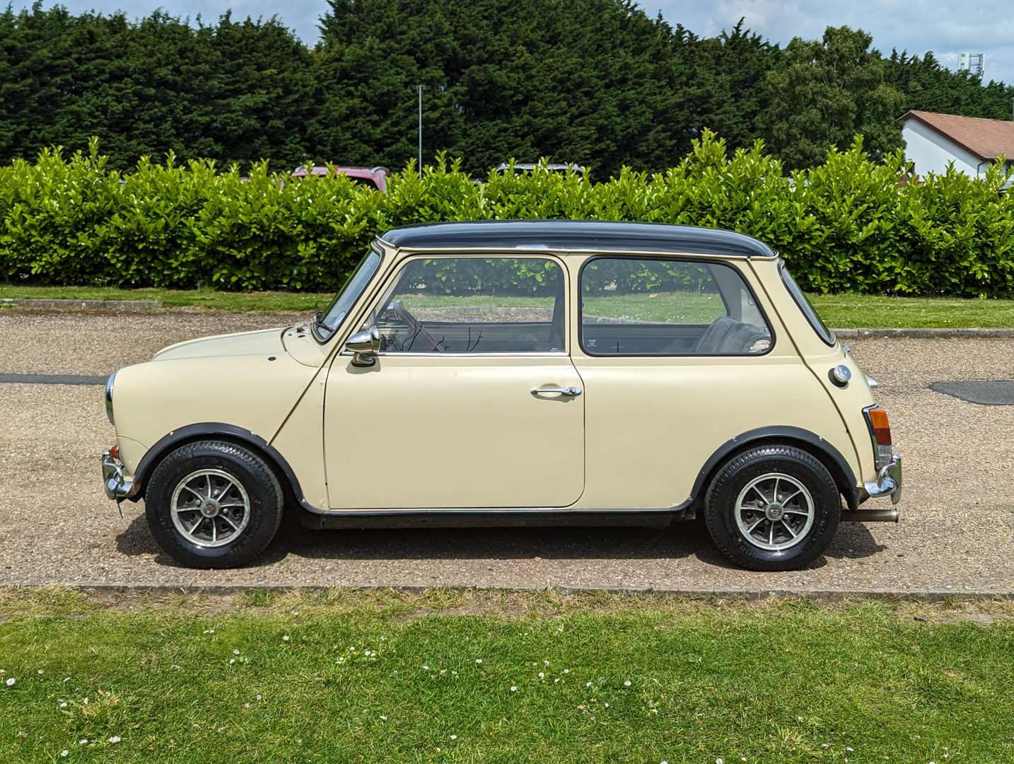 <p>1985 AUSTIN MINI 1000 CITY E</p>