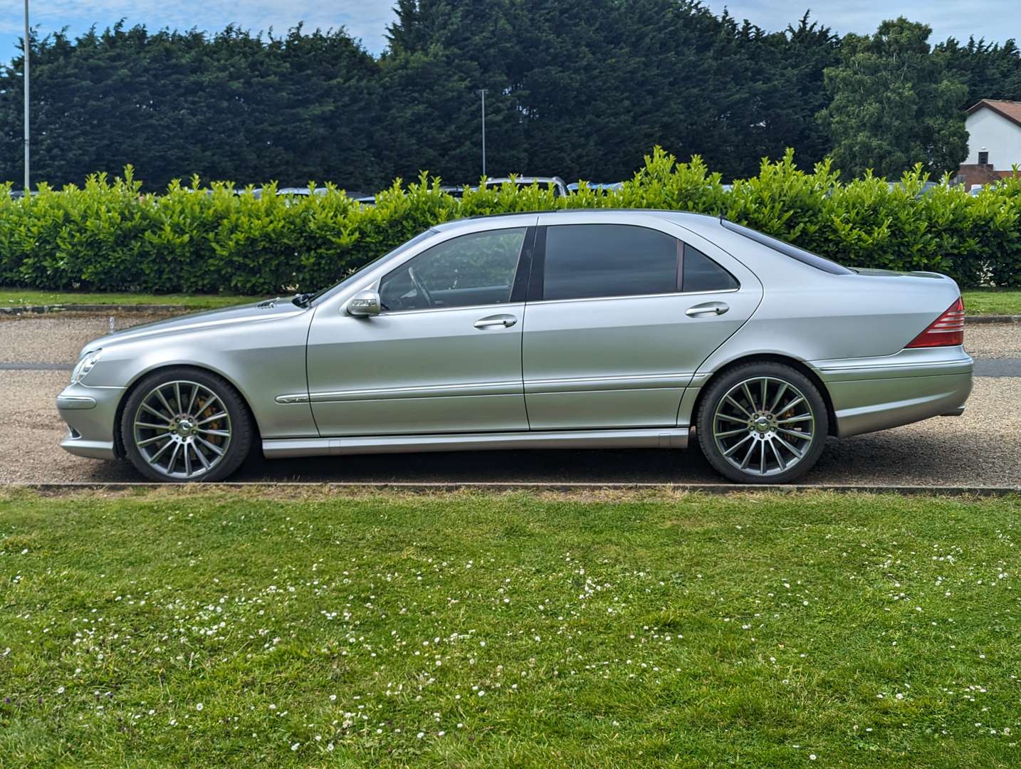 <p>2003 MERCEDES S600 L AUTO</p>