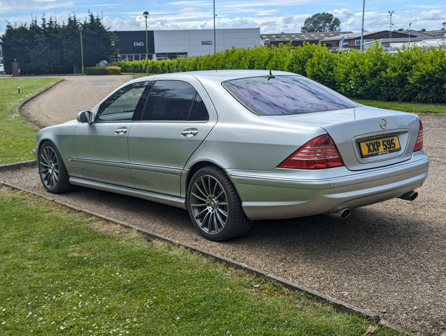 <p>2003 MERCEDES S600 L AUTO</p>